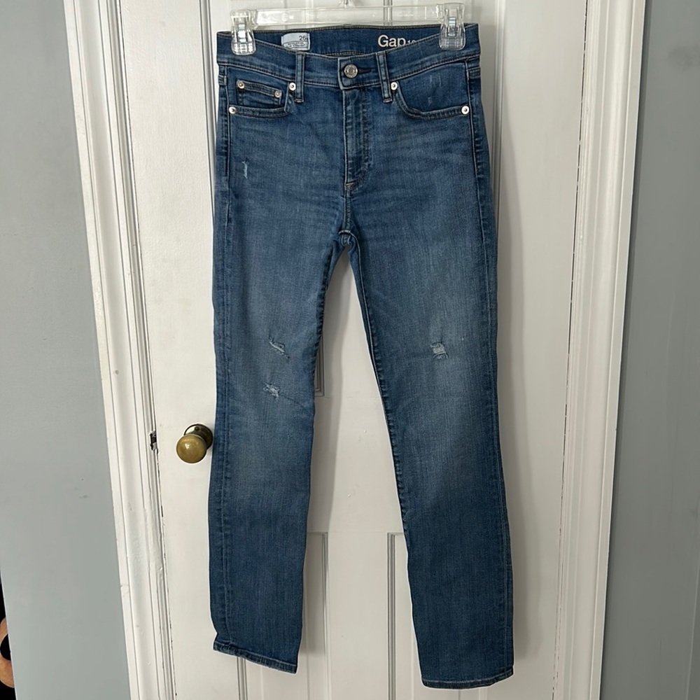 Gap “Resolution Slim Straight” Jeans